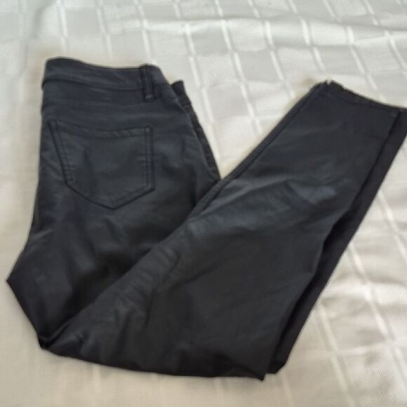 High Rise Black Jeans - Picture 14 of 16
